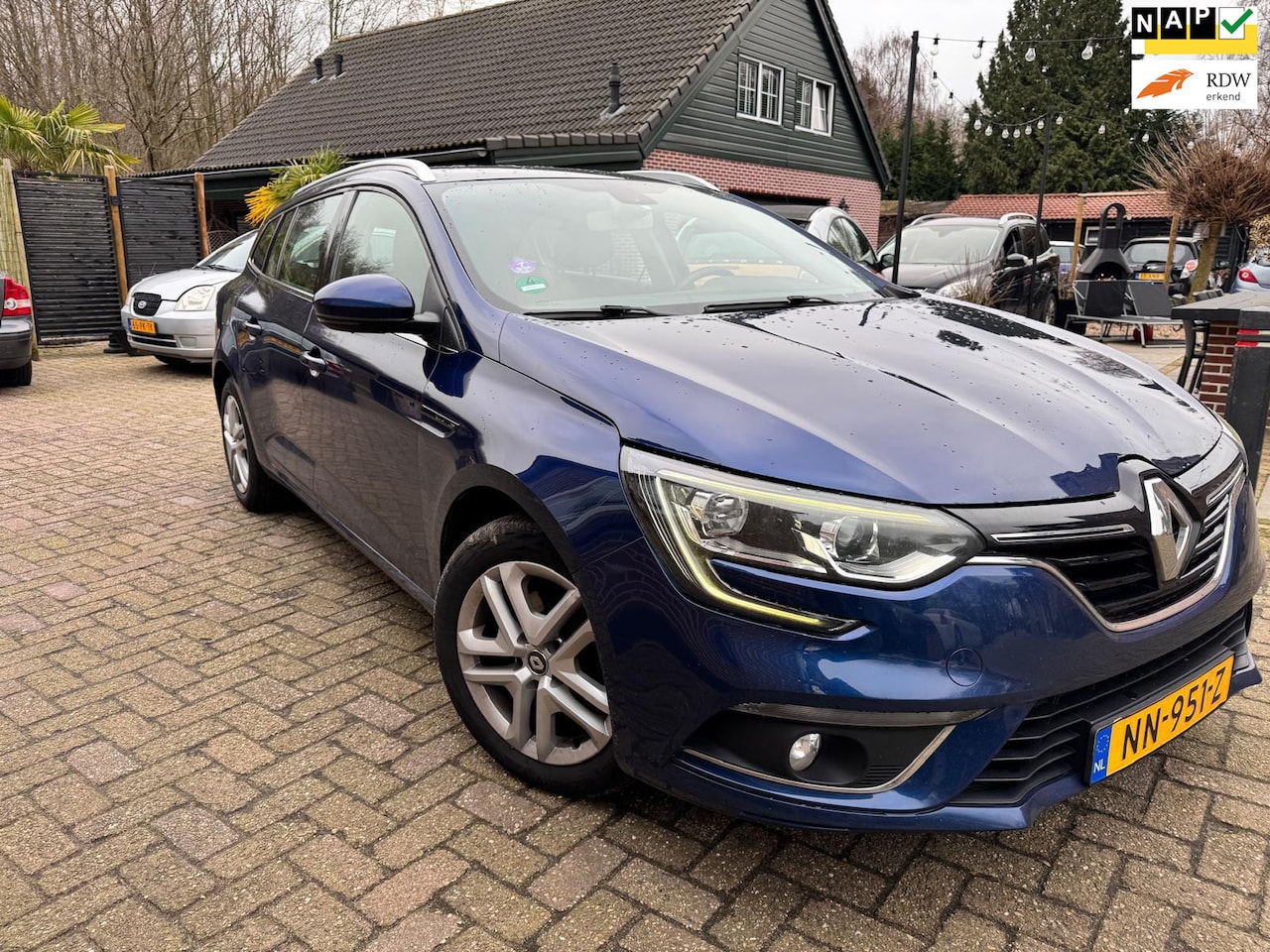 Renault Mégane Estate - 1.2 TCe Zen APK NIEUW 12-02-2027 (zo ingeruild zo weg) - AutoWereld.nl