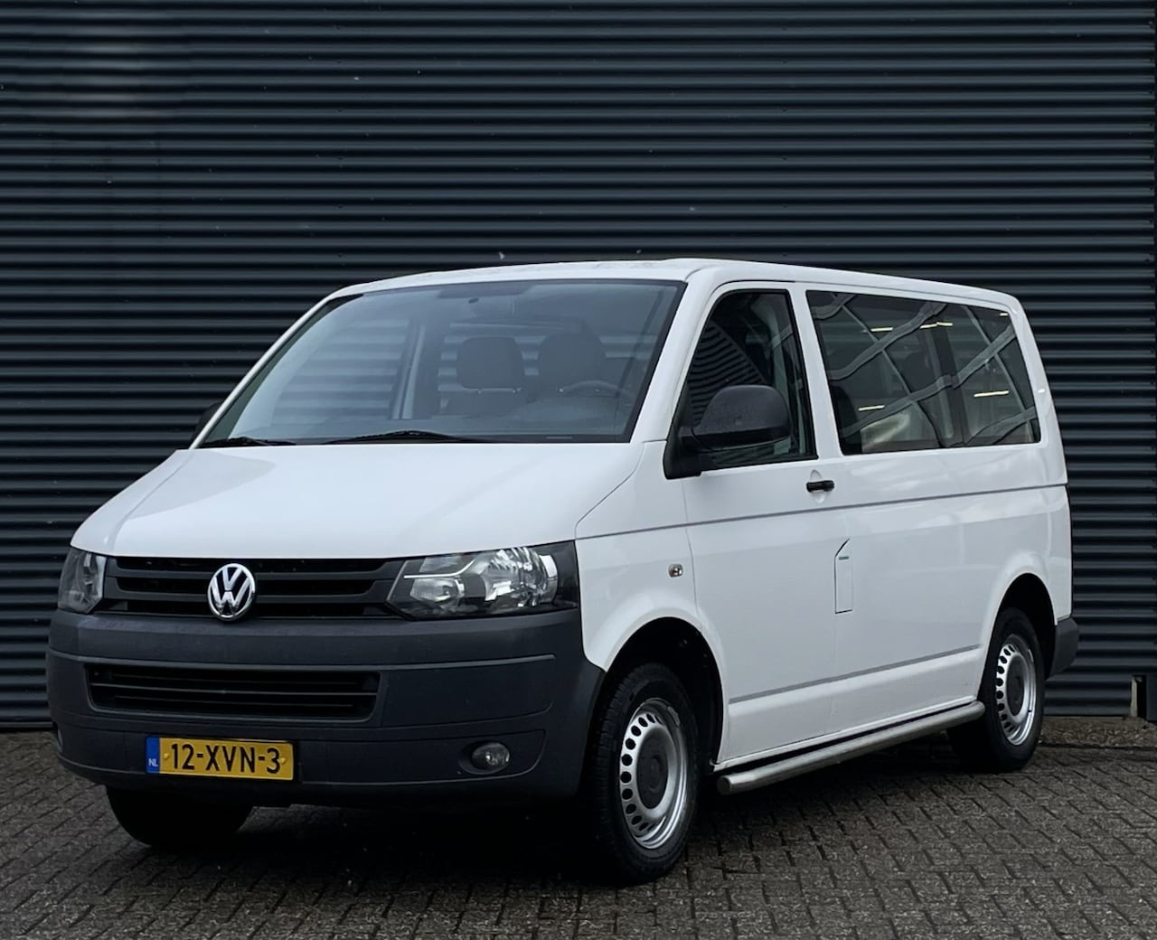 Volkswagen Transporter Kombi - 2.0 TSI 116PK 9 Persoons - AutoWereld.nl