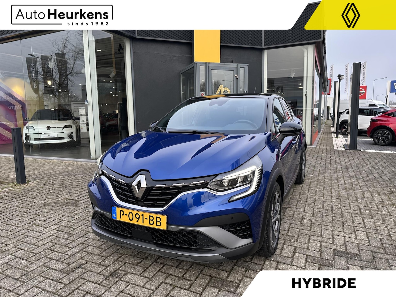 Renault Captur - E-Tech Hybrid 145 R.S. Line l AUTOMAAT l Origineel NL l 2e-eigenaar l dealeronderhouden - AutoWereld.nl