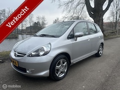 Honda Jazz - 1.4 LS Clima Weinig KM Nieuwe APK