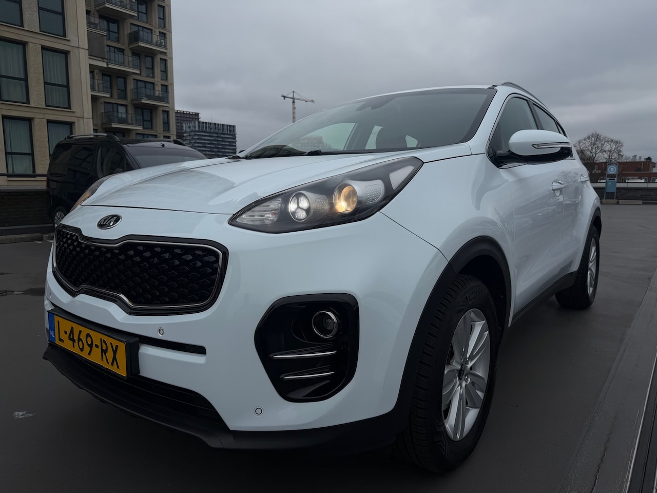 Kia Sportage - 1.6 GDI First Edition Camera Cruise PDC LMV Grote Beurt Gehad Nieuwe Banden - AutoWereld.nl