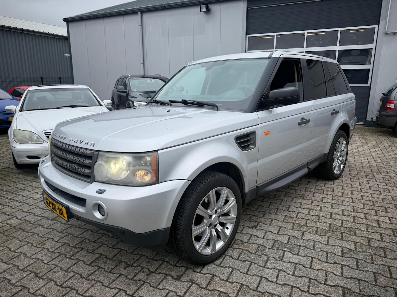 Land Rover Range Rover Sport - 4.4 V8 HSE Grijs 2006 TOP ONDERHOUDEN - AutoWereld.nl