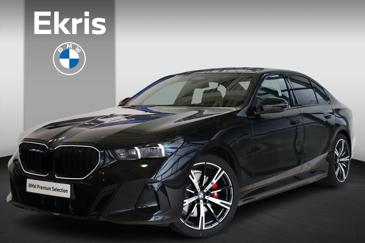 BMW 5-serie - Sedan 530e M Sport Pro | Bowers & Wilkins | Panoramadak | Comfortstoelen - AutoWereld.nl