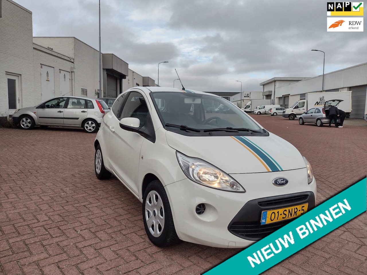 Ford Ka - 1.2 Cool & Sound start/stop MOOIE AUTO BEL 0619590613 AIRCO APK 10-03-2027 - AutoWereld.nl