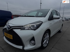 Toyota Yaris - 1.5 Hybrid Dynamic Camera Cruise LMV StoelVerwarming Nieuwe Apk