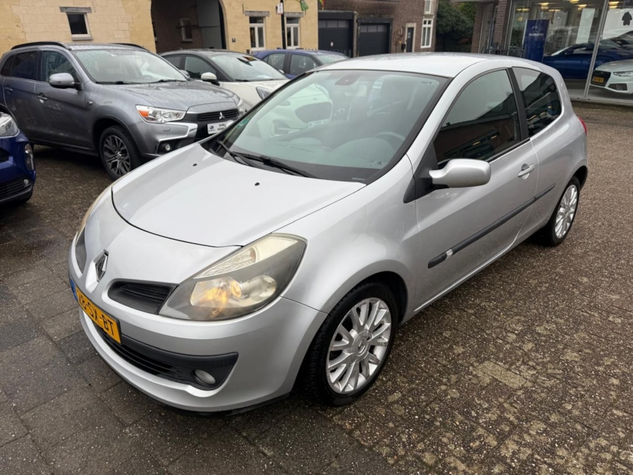 Renault Clio - 1.6-16V Dynam.Luxe - AutoWereld.nl