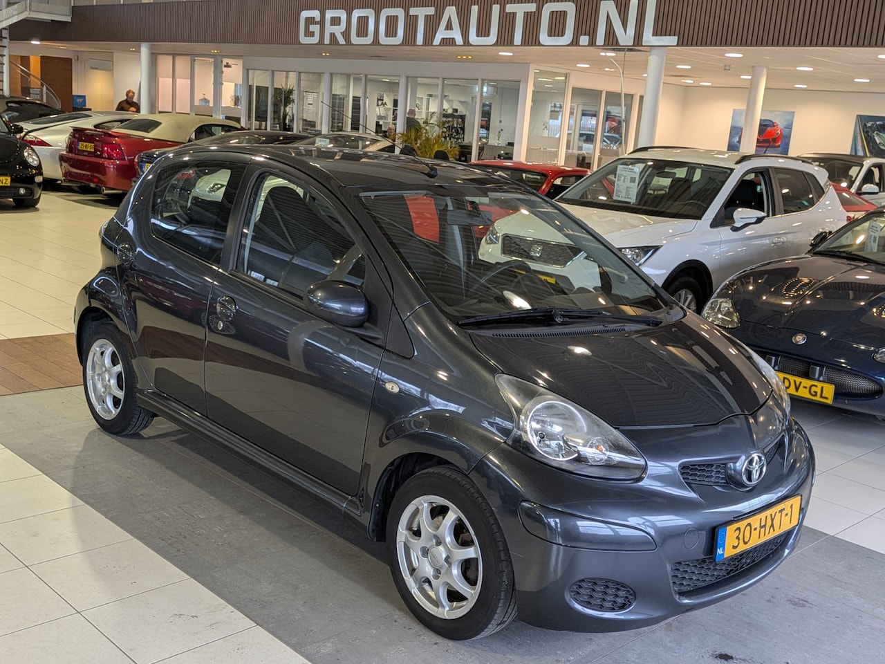 Toyota Aygo - 1.0-12V Comfort Automaat Airco, Stuurbekrachtiging - AutoWereld.nl