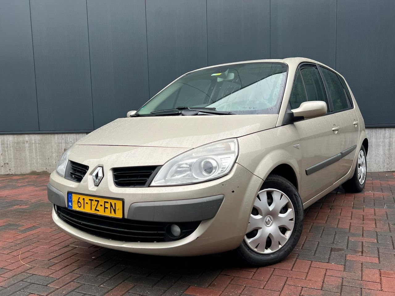 Renault Scénic - 2.0-16V Business Line * Climate * Trekhaak * Cruise * Pano * - AutoWereld.nl