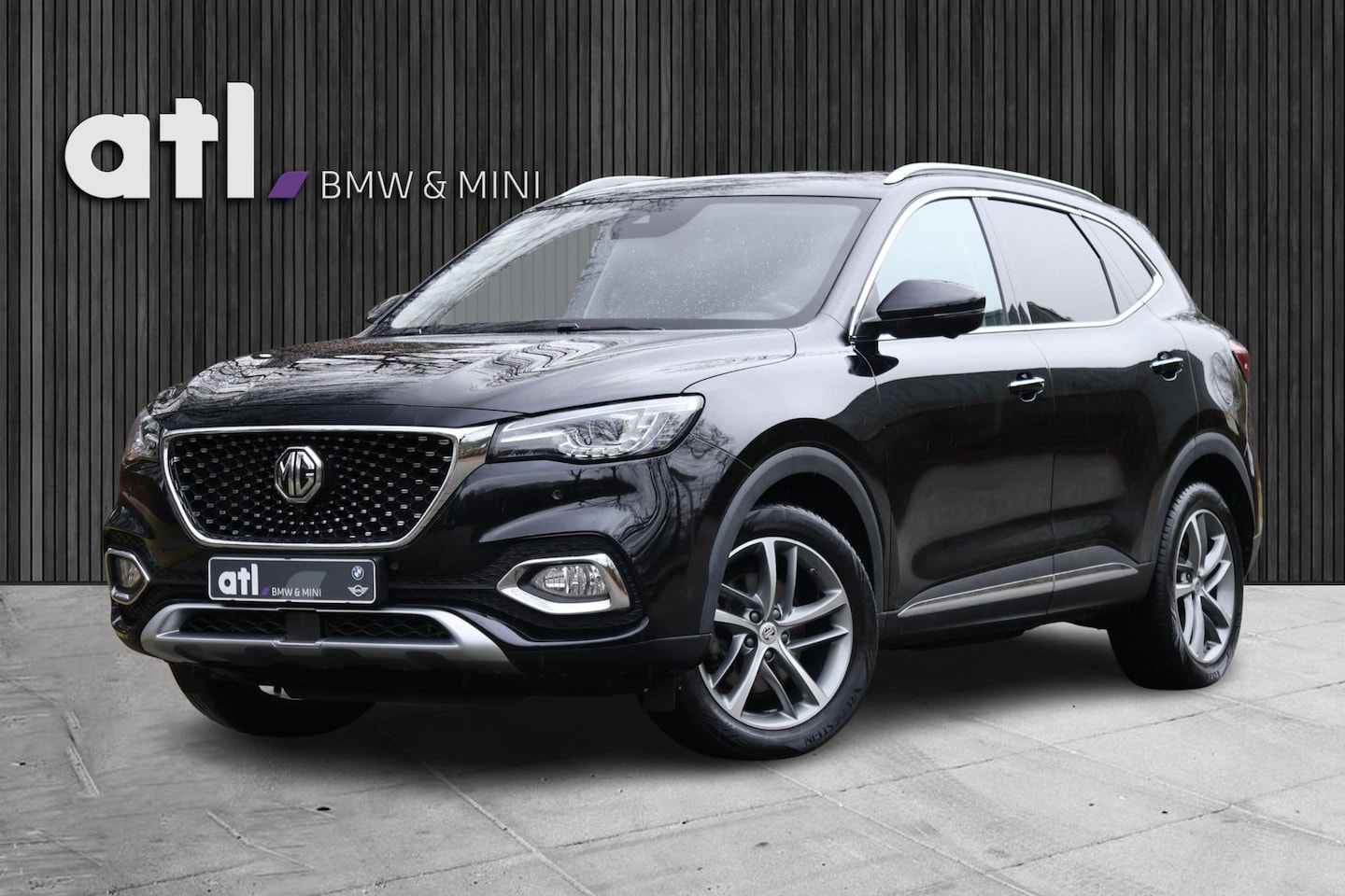 MG EHS - 1.5 TGDI Luxury Leder | Pano | 360 Camera | Keyless | LED | Carplay | Sportstoelen | Etc. - AutoWereld.nl