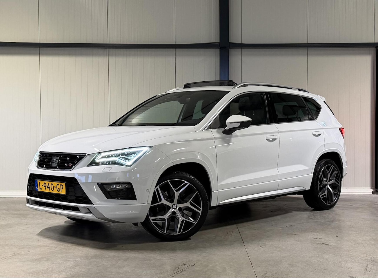 SEAT Ateca - 1.5 TSI FR 150PK Pano Virtual Leer Trekhaak Sfeer - AutoWereld.nl