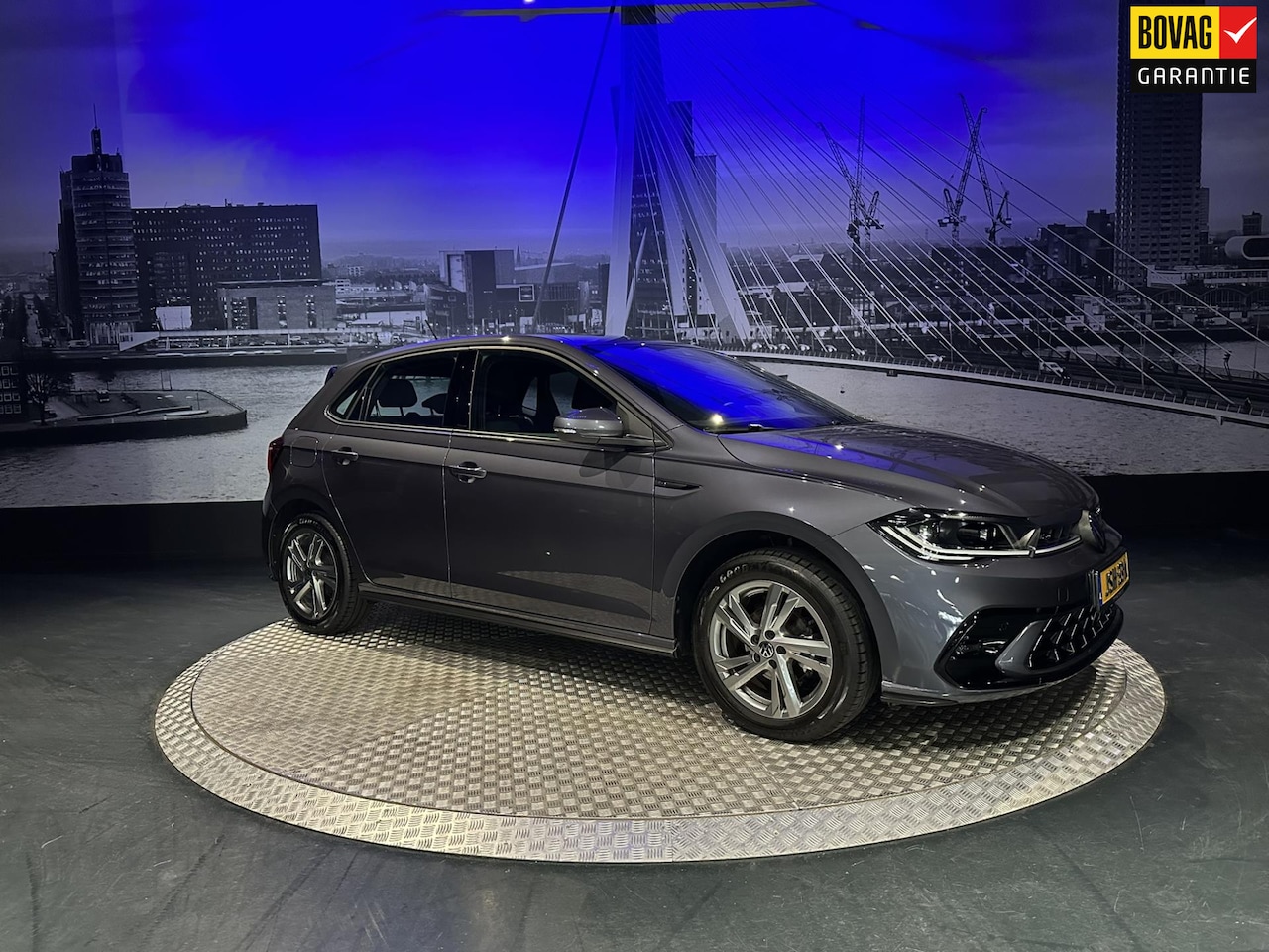 Volkswagen Polo - 1.0 TSI R-Line *IQLight*Camera*Winterpack*Acc* - AutoWereld.nl