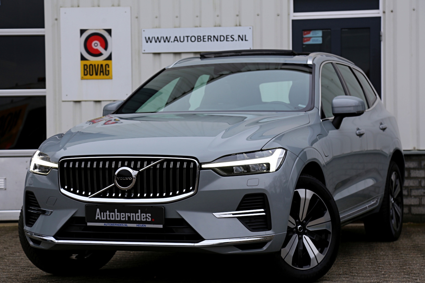 Volvo XC60 - 2.0 T6 Plug-in hybrid AWD Plus Bright*Long Range*Perfect Volvo Onderh.*Pano/Leder Sportsto - AutoWereld.nl