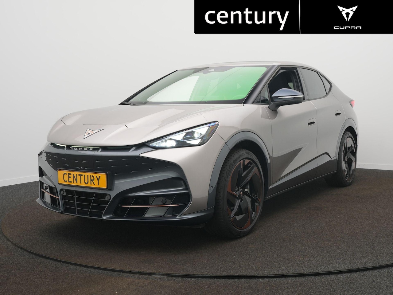 CUPRA Tavascan - VZ Adrenaline 82 kWh Apple Carplay/Android Auto - Warmtepomp - Panoramadak - Camera - Navi - AutoWereld.nl