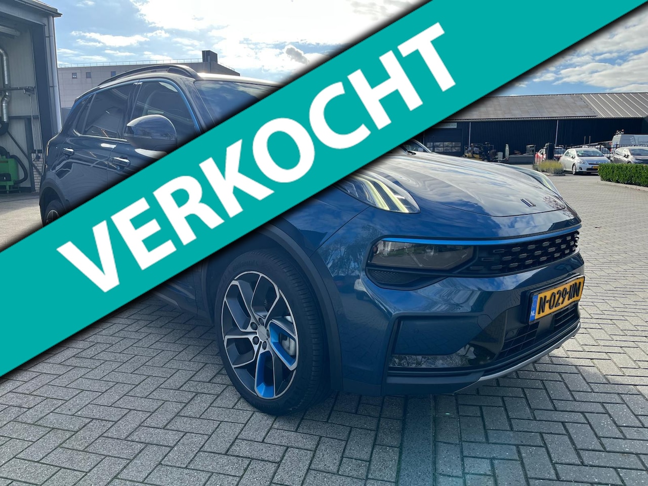 LYNK&CO LYNK & CO 01