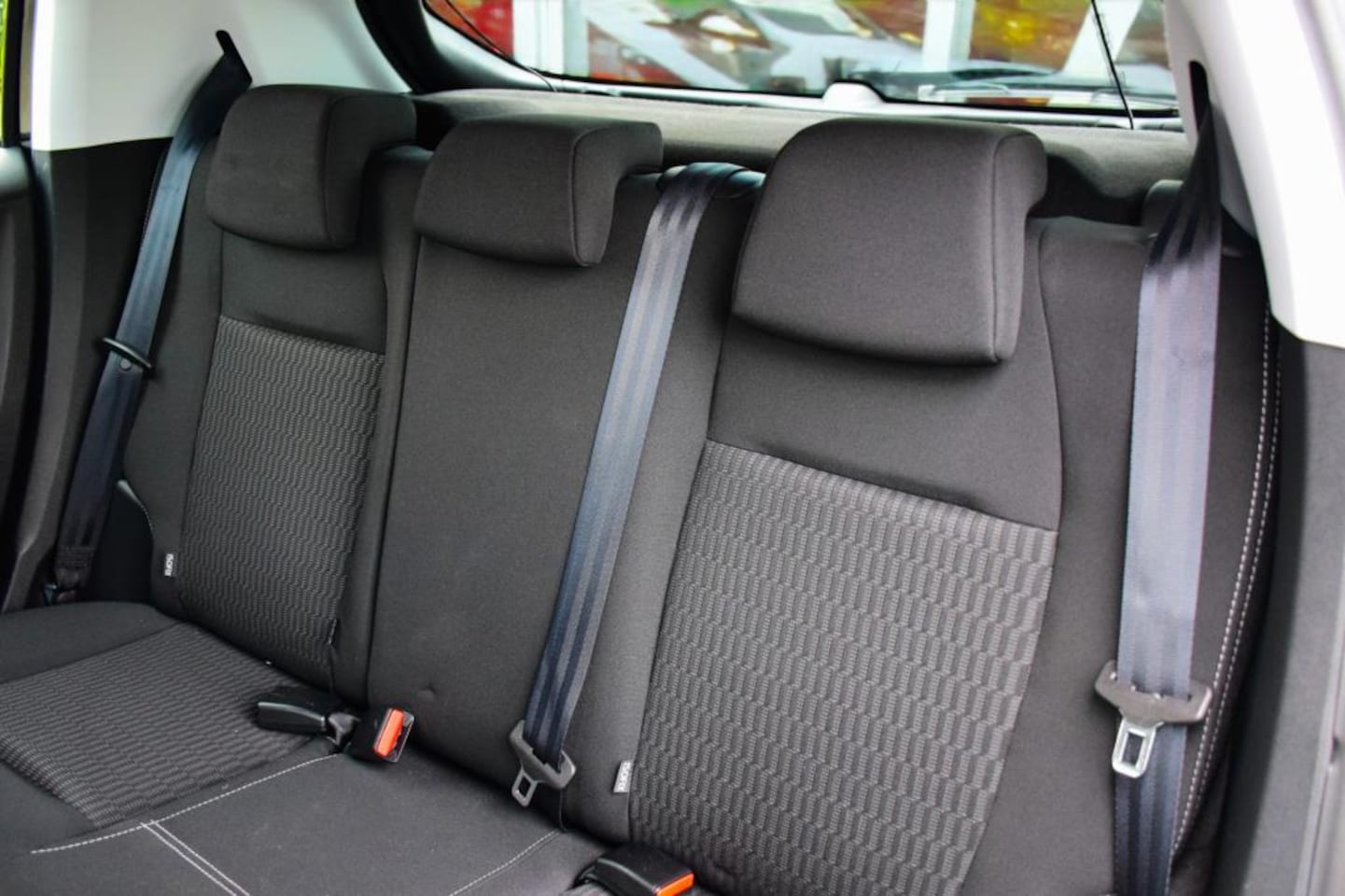 Peugeot 208 - 1.2 PureTech Blue Lion 1.2 PureTech Blue Lion, Navigatie, Apple car play, Lichtmetalen velgen, Airco