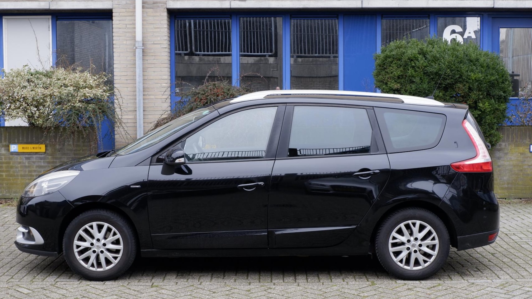 Renault Grand Scénic - 1.2 TCe Limited 7- Persoons - AutoWereld.nl