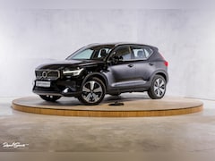 Volvo XC40 - 1.5 T4 Plug-in hybrid Ultimate Bright | Panorama dak | Zwenkbare trekhaak | Adaptieve crui