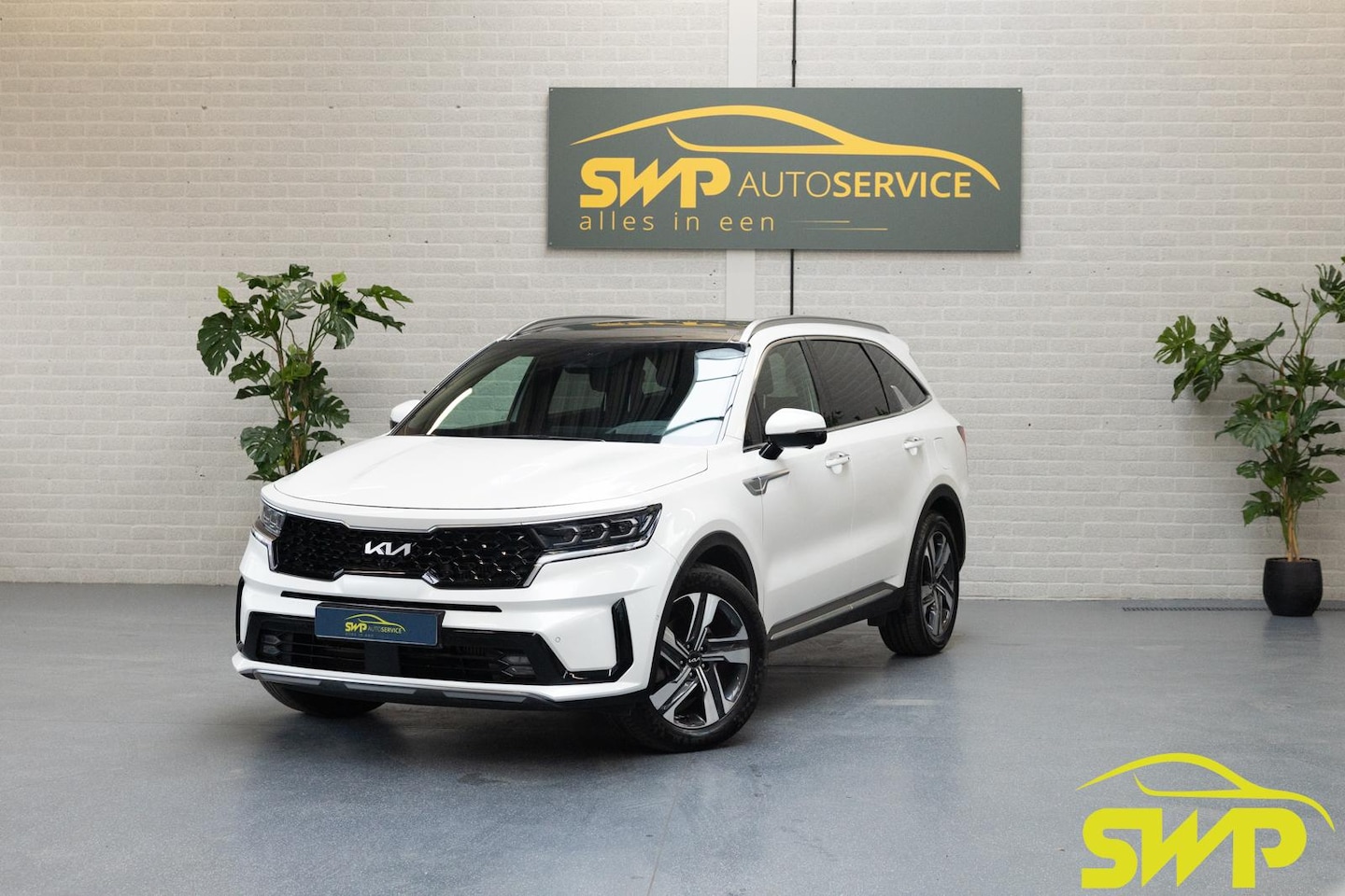 Kia Sorento - 1.6 T-GDI Plug-in Hybrid 4WD ExecutiveLine 7p. | Pano | Full option | Wit metallic | trekh - AutoWereld.nl