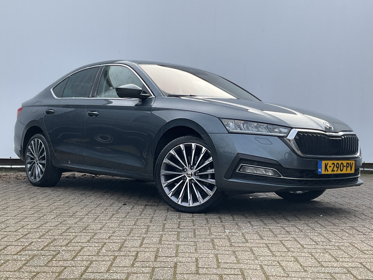 Skoda Octavia - 1.4 TSI iV 259pk PHEV Carplay Cam Stoelverw. Business Edition Plus Plug-in - AutoWereld.nl