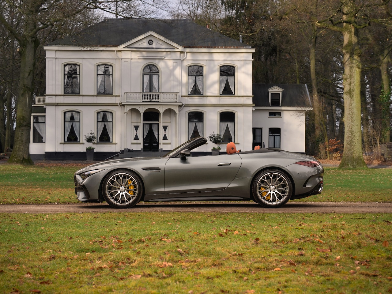 Mercedes-Benz SL-klasse Roadster - AMG 63 4MATIC+ | Nightpakket | Achteras besturing | Burmester | Massage - AutoWereld.nl