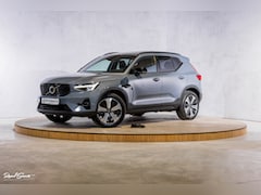 Volvo XC40 - 1.5 T5 Plug-in hybrid Ultimate Dark | Panorama dak | Zwenkbare trekhaak | Adaptieve cruise