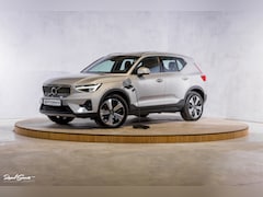 Volvo XC40 - 1.5 T5 Plug-in hybrid Ultimate Bright | Panorama dak | Zwenkbare trekhaak | Harman Kardon