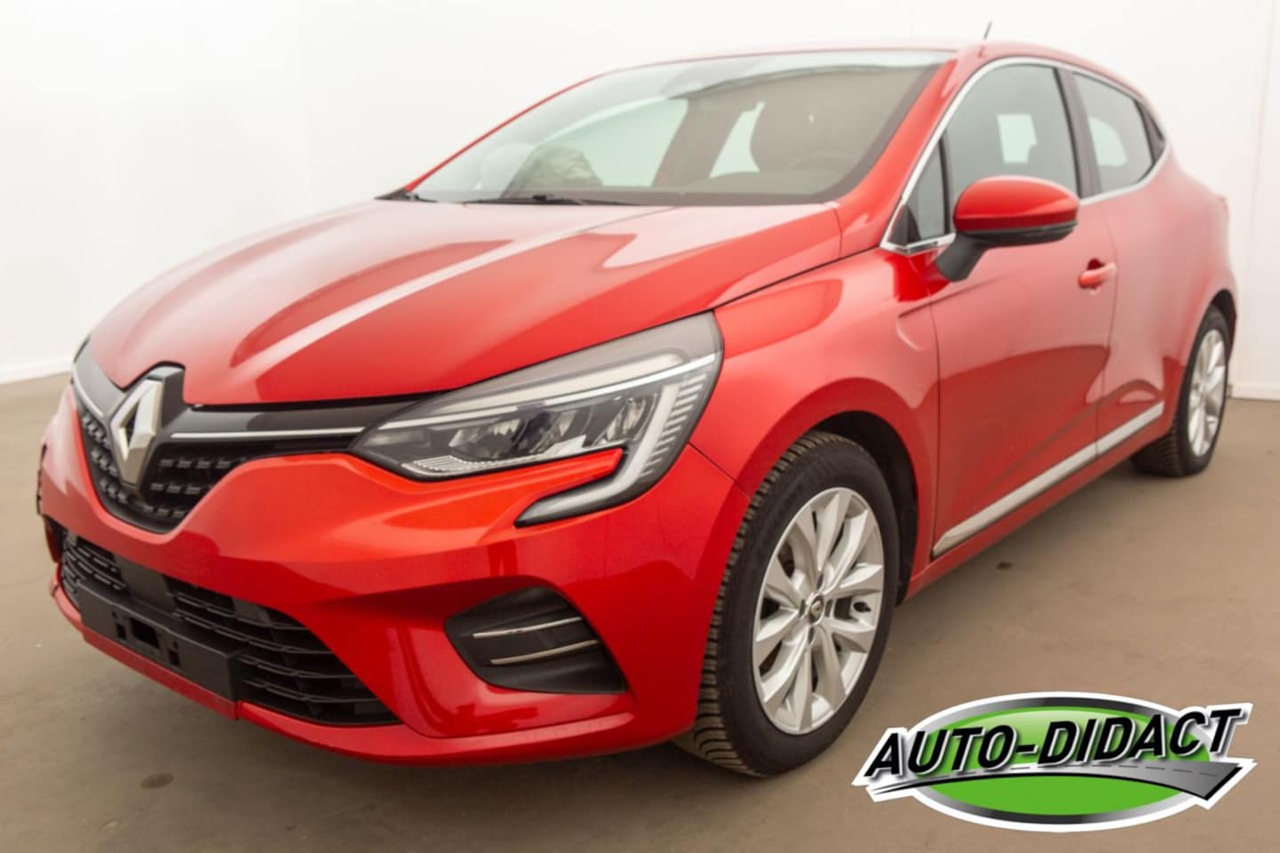 Renault Clio - 1.0 TCe 57.384 km Clima Intens - AutoWereld.nl