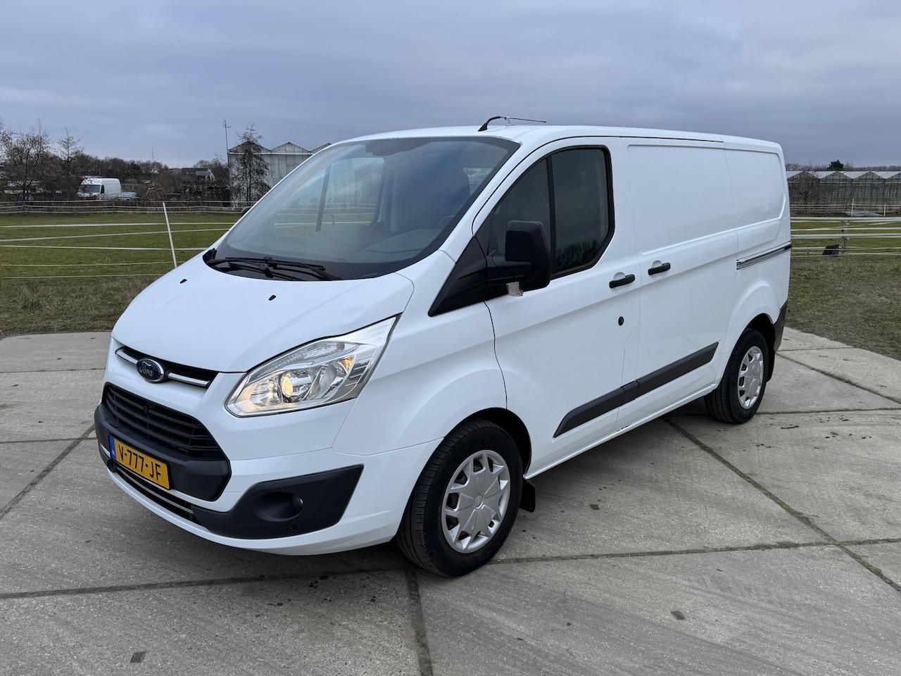 Ford Transit Custom - 2.0 TDCI E6 131pk L1 H1 airco 2x schuifdeur - AutoWereld.nl