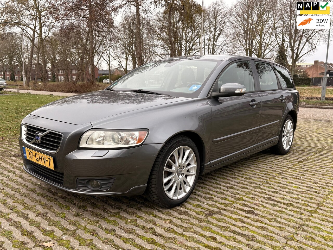 Volvo V50 - 2.0 Edition II - airco - cruise control - leder - AutoWereld.nl