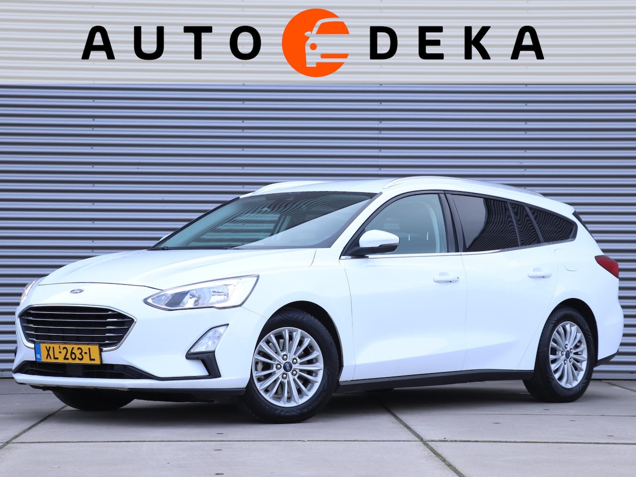 Ford Focus Wagon - 1.5 EcoBlue Titanium Business *Winterpack*Navigatie* - AutoWereld.nl