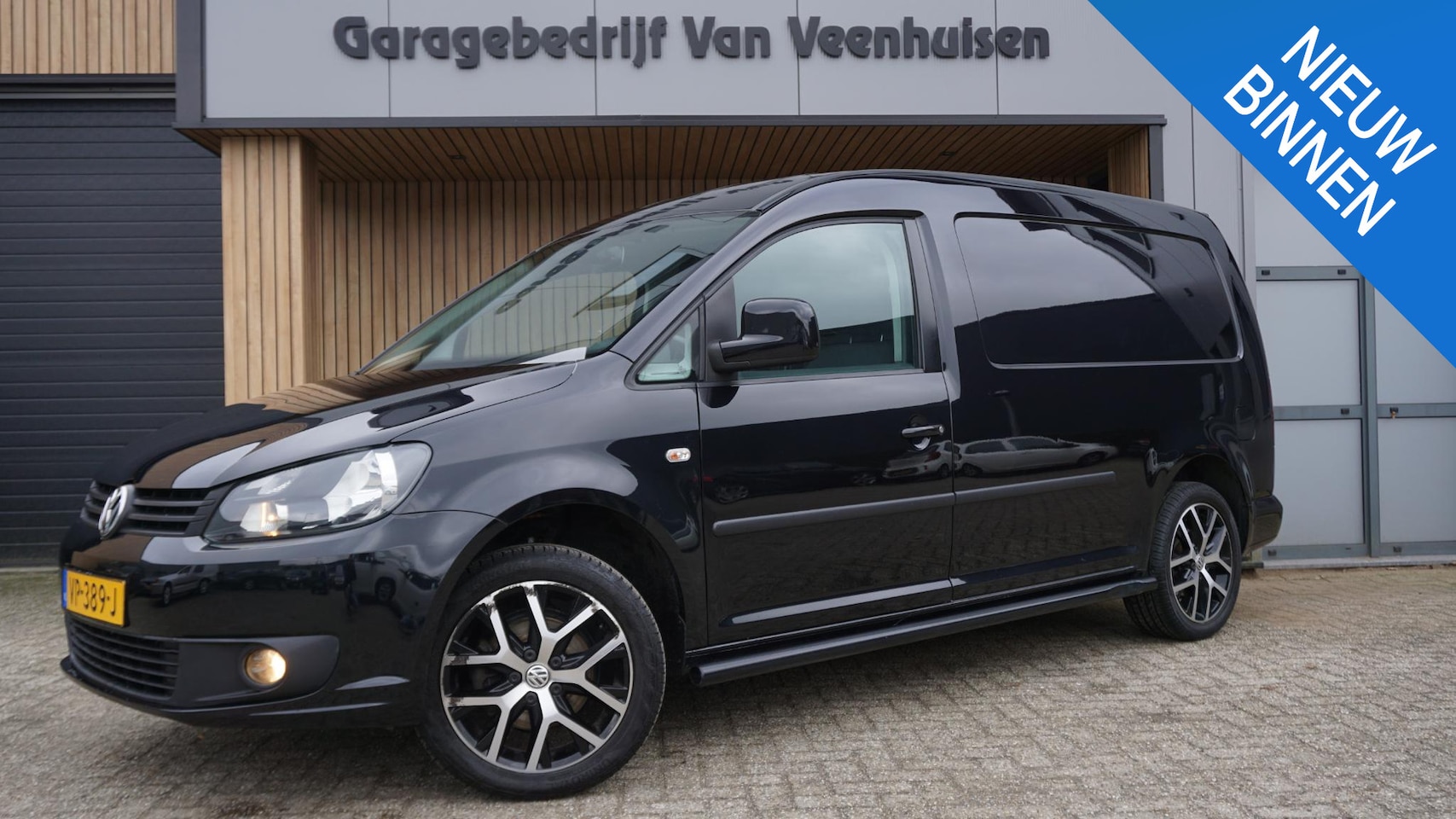 Volkswagen Caddy Maxi - 1.6 TDI 102pk C-Edition L2H1 BMT Navi 17inch LM Sidebars Trekhaak *Dis.Riem v.v.* Airco Cr - AutoWereld.nl