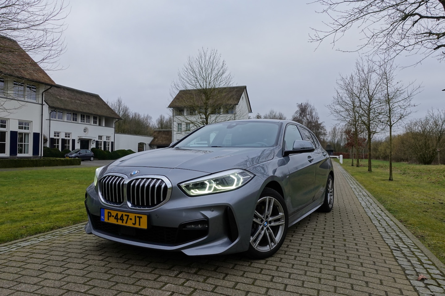 BMW 1-serie - 118i Business Edition M sport | Camera | CarPlay | Stoelverwarming | Navi | - AutoWereld.nl