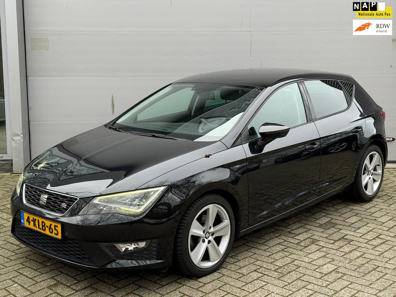 SEAT Leon - 2.0 TDI FR l Distr VV l Koppeling VV l Volledig onderhouden l Rijdt En Schakelt zeer goed - AutoWereld.nl