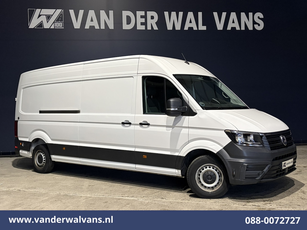 Volkswagen Crafter - 2.0 TDI 141pk L4H3 L3H2 Euro6 Airco | 3000kg Trekhaak | Camera | Apple Carplay | Cruisecon - AutoWereld.nl