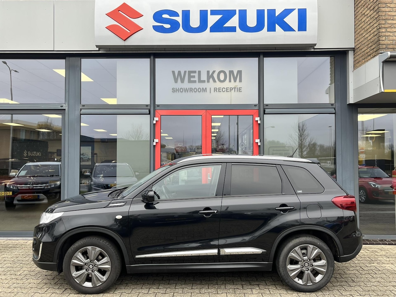Suzuki Vitara - 1.0 Boosterjet 112pk Select Afneembare Trekhaak (Rijklaarprijs) - AutoWereld.nl