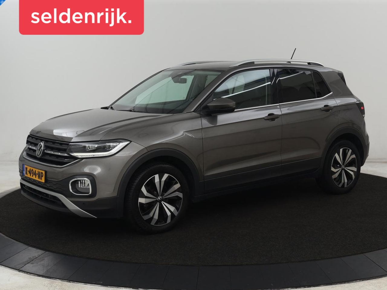 Volkswagen T-Cross - 1.0 TSI Style | Automaat | Stoelverwarming | Camera | Virtual Cockpit | Trekhaak | Navigat - AutoWereld.nl
