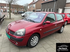 Renault Clio - 1.4-16V Privilège