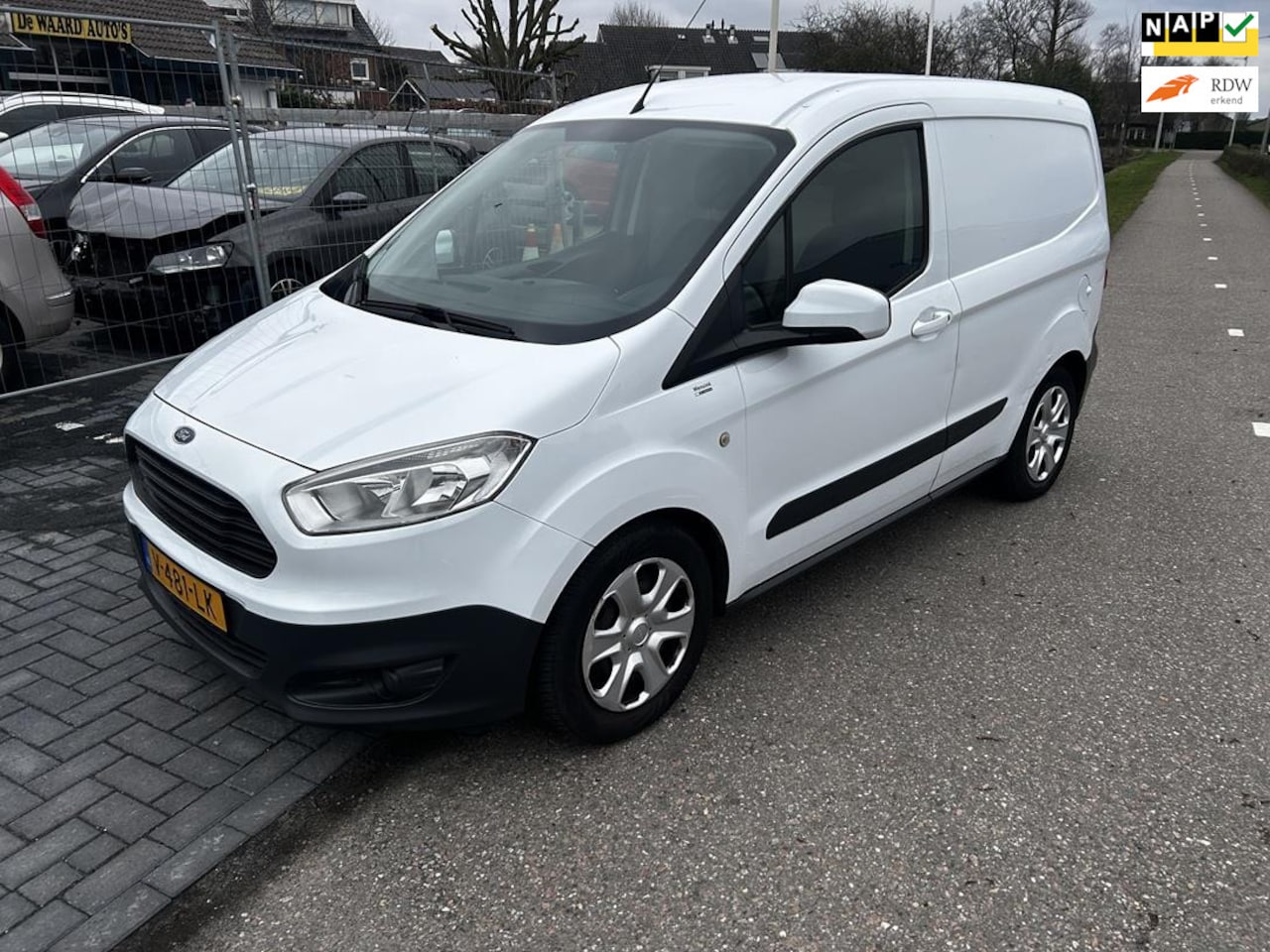 Ford Transit Courier - 1.5 TDCI Trend 2018! AIRCO! NWE APK! EURO 6!! - AutoWereld.nl