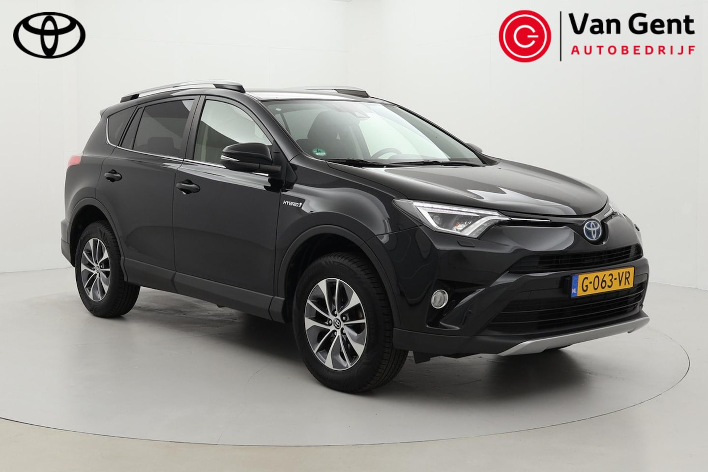 Toyota RAV4 - 2.5 Hybrid Dynamic | Navigatie | Stoelverwarming | Adaptive Cruise  | Parkeersensoren voor - AutoWereld.nl
