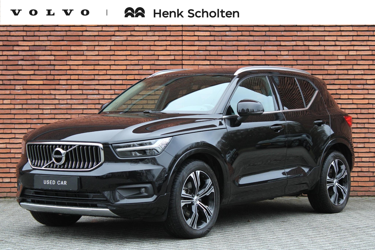 Volvo XC40 - B4 Inscription | Trekhaak | Parkeercamera | Bumperdelen Gespoten in Onyx Black | Verwarmba - AutoWereld.nl