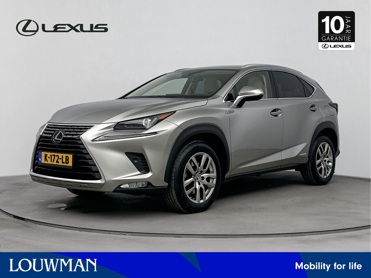 Lexus NX - 300h AWD Luxury Edition | 1ste eigenaar | Carplay | Stoelverwarming | - AutoWereld.nl