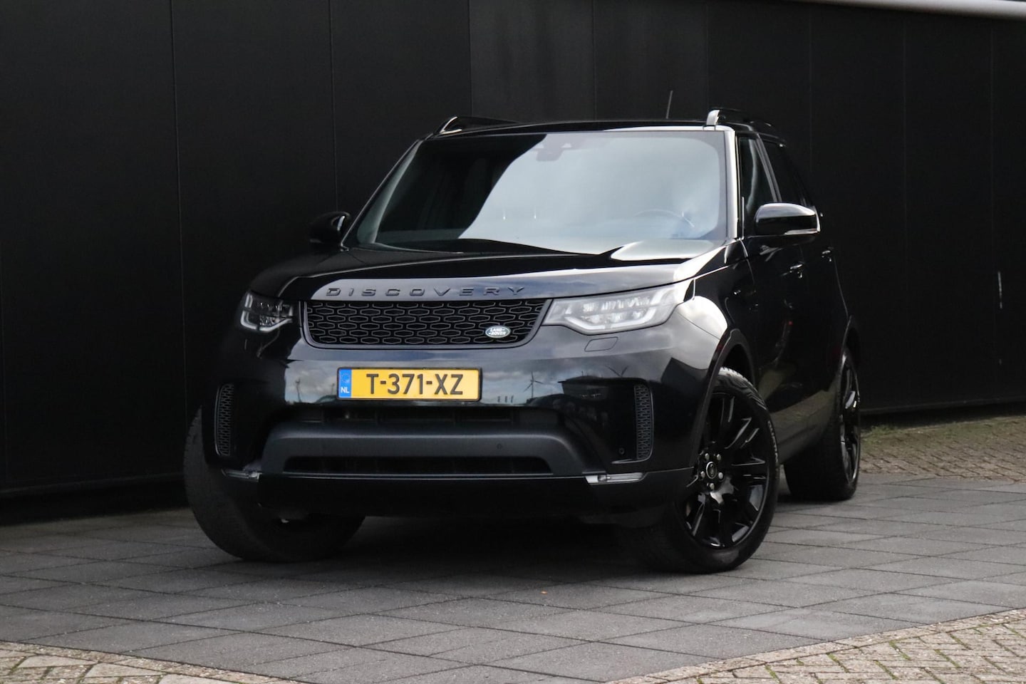 Land Rover Discovery - 3.0 Td6 HSE Luxury 7p. | LEDER | PANO | MEMORY | TREKHAAK | STOEL/STUURVERW. | CAMERA | NA - AutoWereld.nl