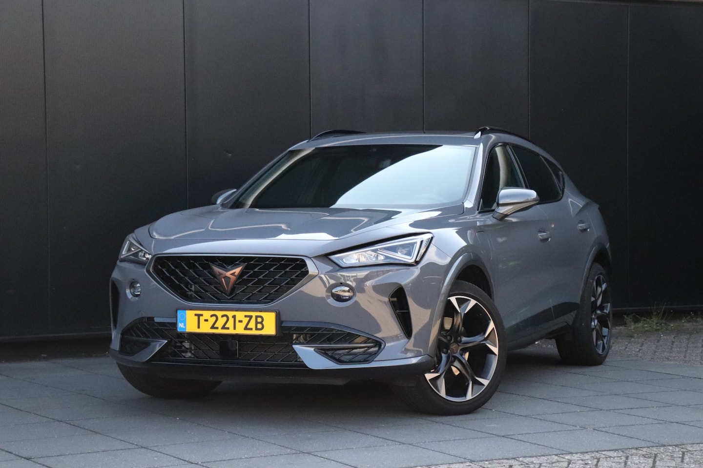 CUPRA Formentor - 1.4 e-Hybrid Business| PANO | PDC | CRUISE | NAVI | APPLE CARPLAY | - AutoWereld.nl