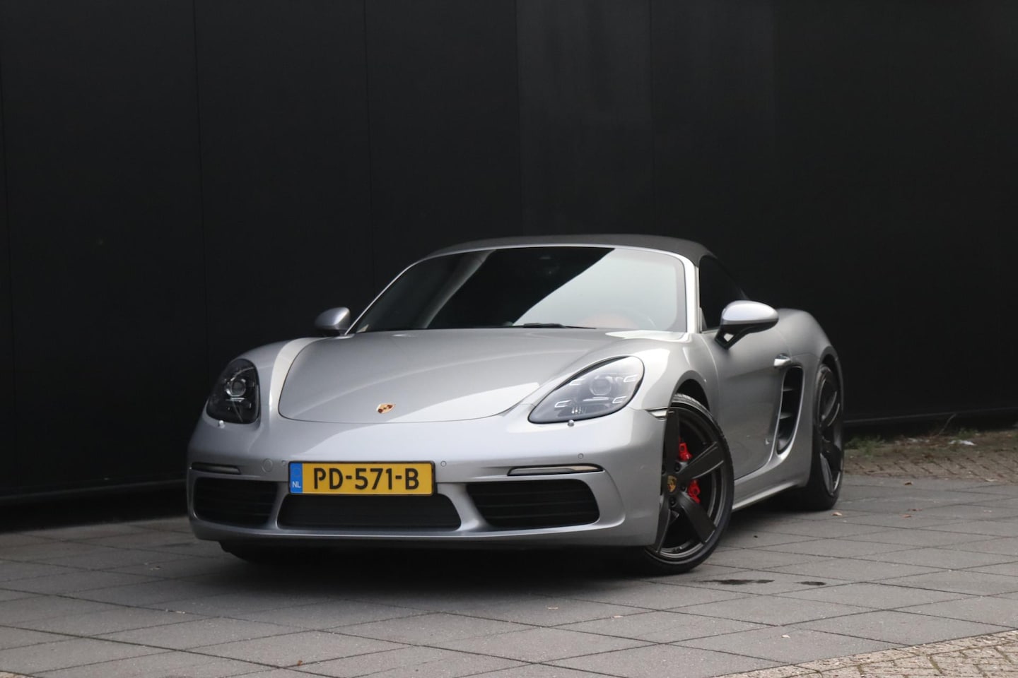 Porsche 718 Boxster S - 2.5 300 PK | NL-AUTO | PDK | LEDER | BOSE | CAMERA | SPORTCHRONO | STOEL/STUURVERW. | CRUI - AutoWereld.nl