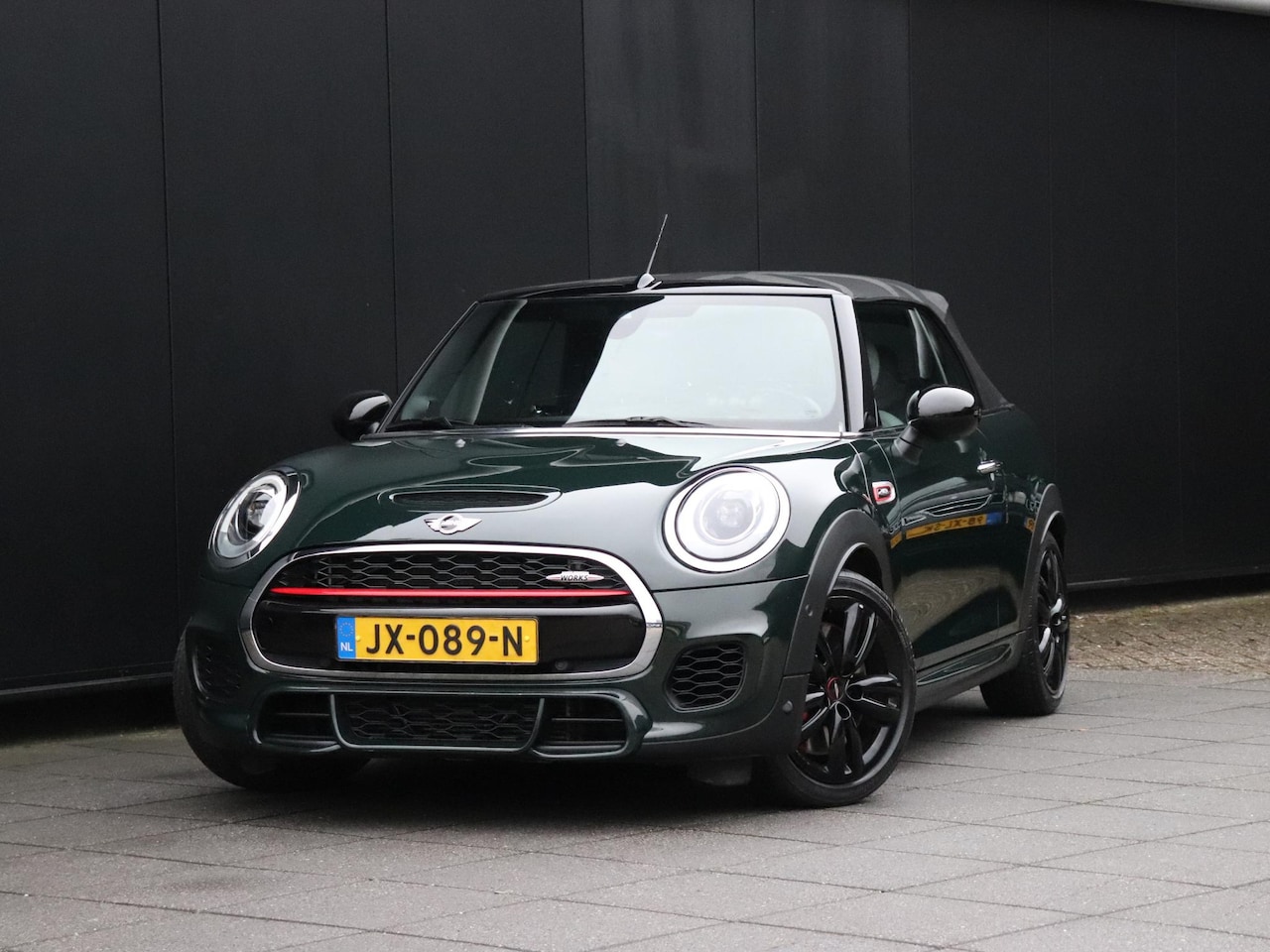 MINI Cabrio - Cooper Mini 2.0 John Works | LEDER | H&K | CAMERA | ADAPT. CRUISE | STOELVERW. | - AutoWereld.nl