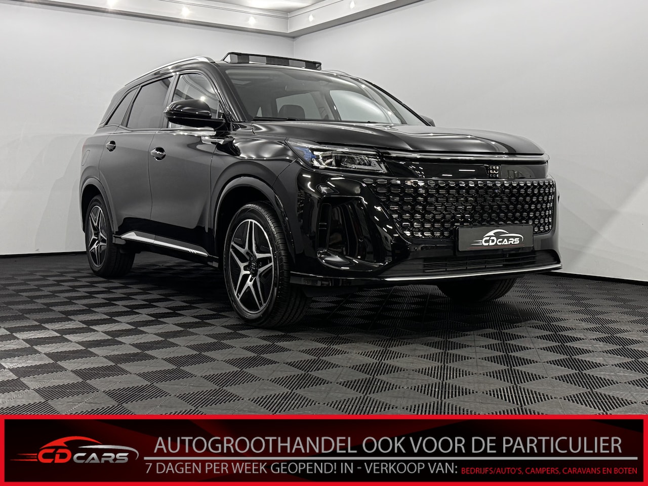 DFSK E5 - 1.5 PHEV Plug-in 288PK 360 Camera, Pano, Leder, Keyless start, Virtual desk, 3 Jaar garant - AutoWereld.nl