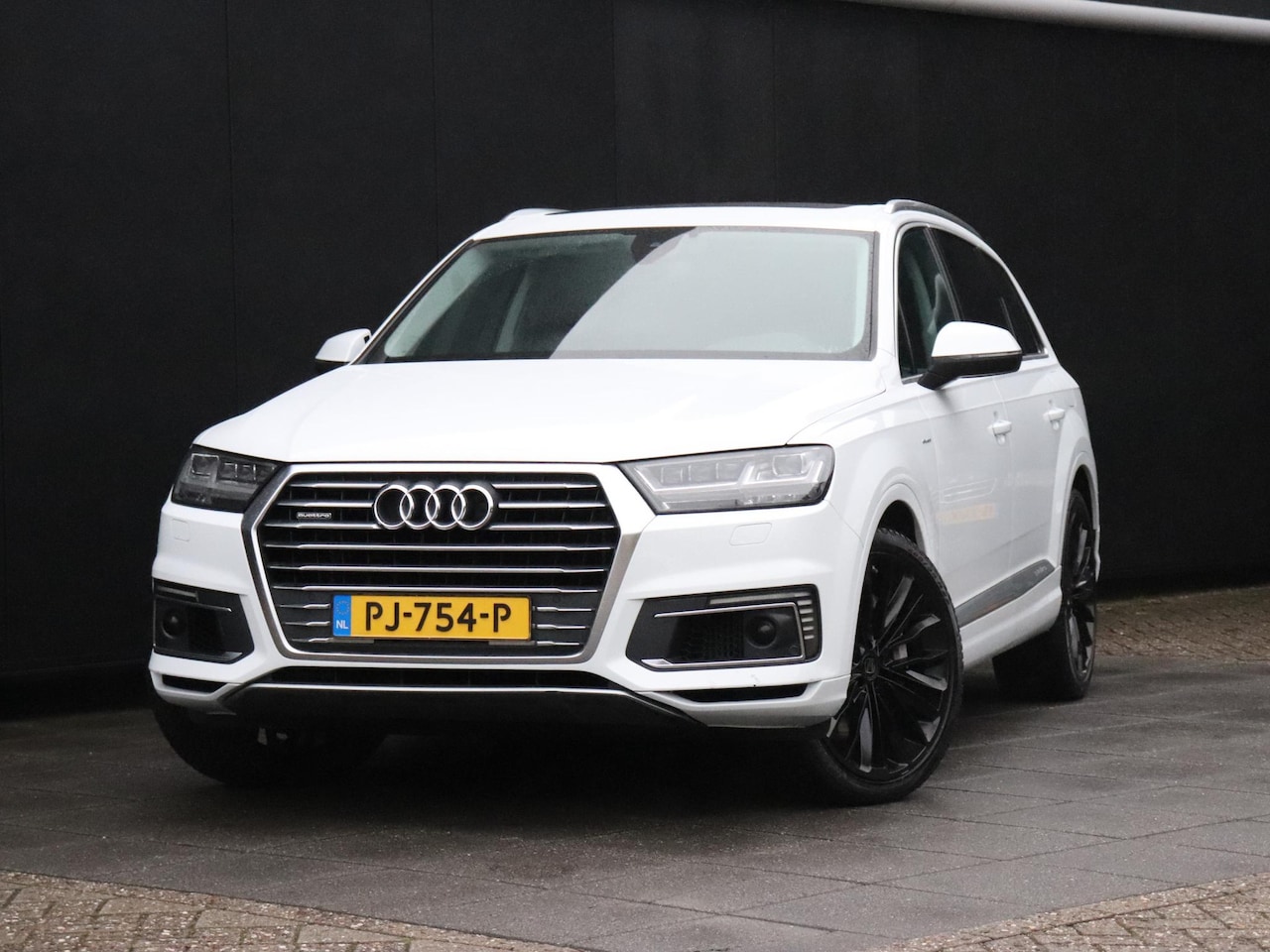 Audi Q7 - 3.0 TDI e-tron quattro Premium | LEDER | MEMORY | PANO-DAK | BOSE | CAMERA | STOEL/STUURVE - AutoWereld.nl