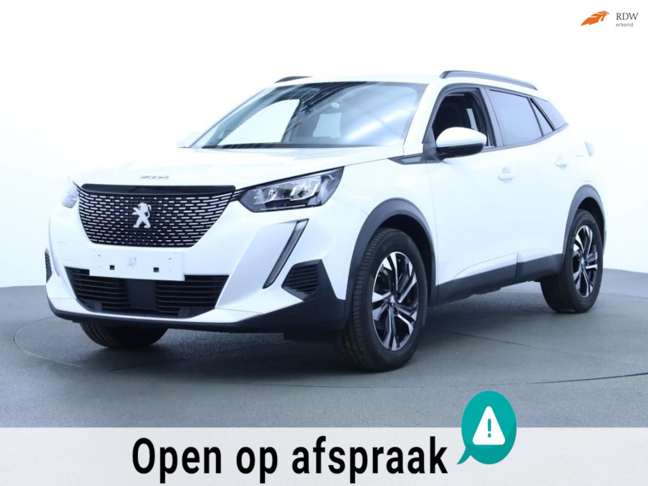 Peugeot 2008 - Allure Pack 130pk | ACC | Parkeercamera | 3D dashboard - AutoWereld.nl
