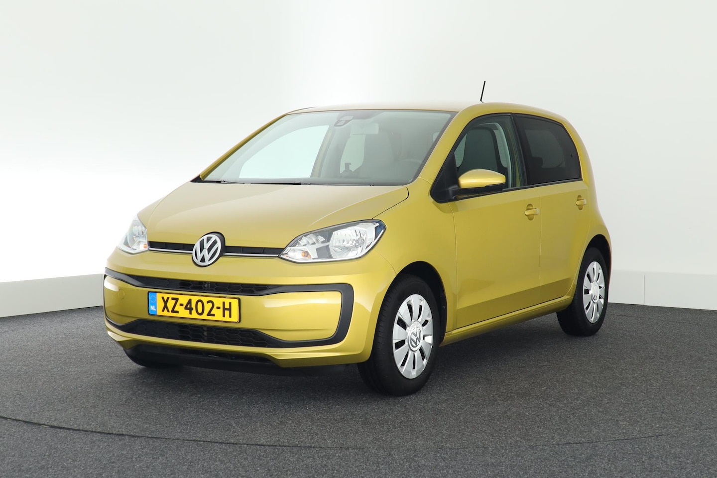 Volkswagen Up! - 1.0 BMT 60pk move up! Airco - AutoWereld.nl