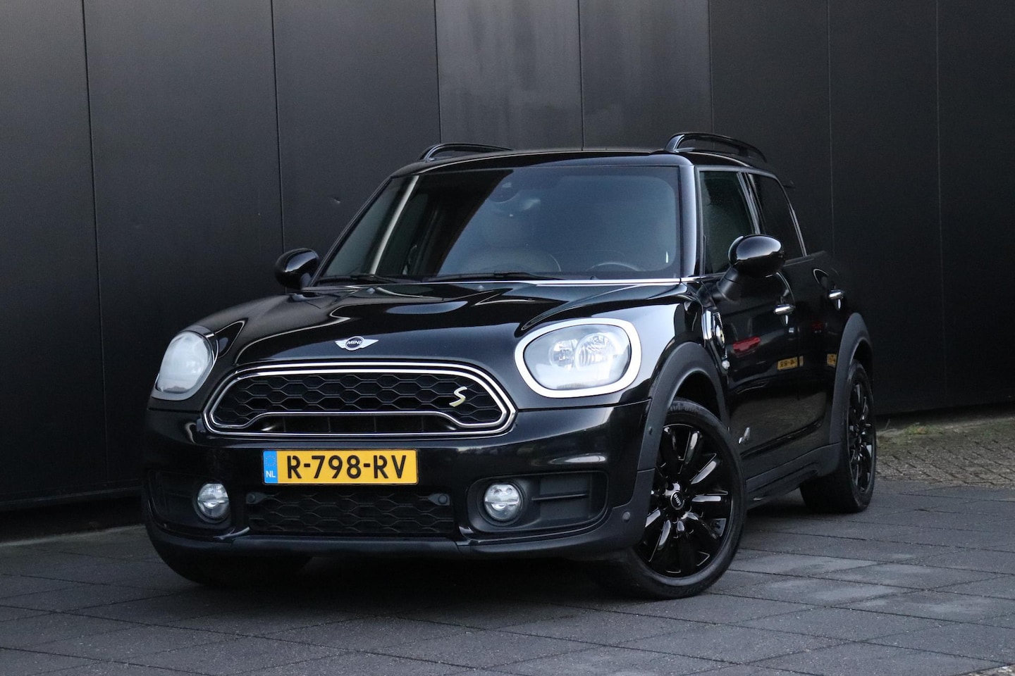 MINI Countryman - Mini 1.5 Cooper S E ALL4 Chili | LEDER | STOELVERW. | PDC | NAVI | - AutoWereld.nl